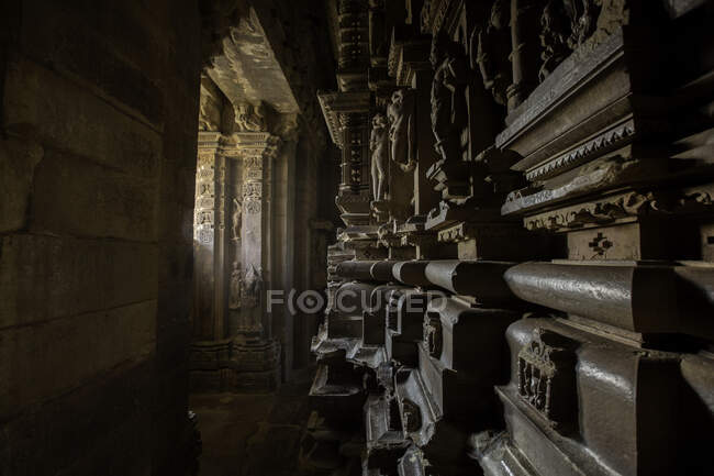 Interior do Templo Kandariya Mahadeva em Khajuraho. Madhya Prade — Fotografia de Stock