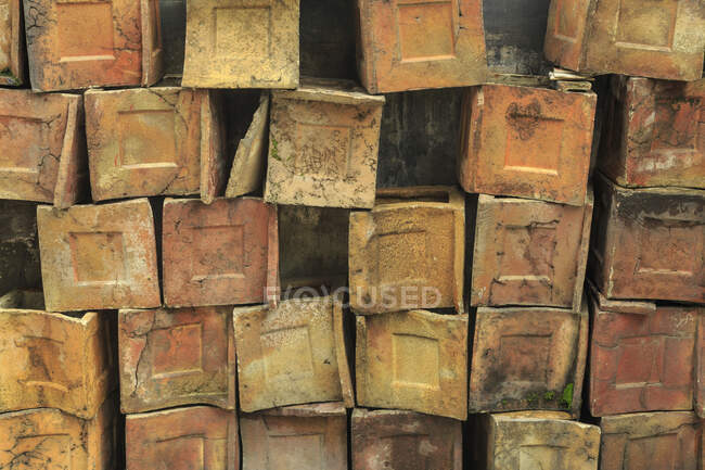 Cajas de horno apiladas, horno de Nanfeng, Foshan, China - foto de stock