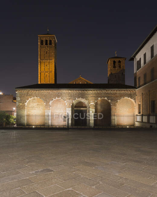 Basilica di Sant'Ambrogio (Basilica di Sant'Ambrogio), Milano — Foto stock