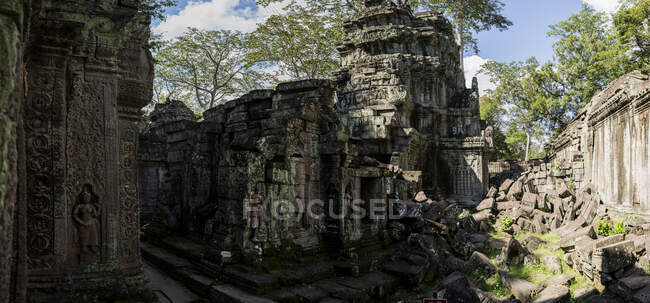 Ruinas del templo de piedra en Banteay Kdei, Angkor Wat, Camboya - foto de stock