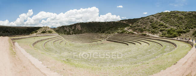 Vista panorámica de las ruinas de Moray, Cusco, Perú - foto de stock