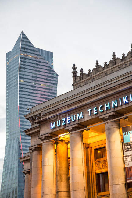 Palace of Culture and Science at dusk and skyscraper, Warsaw, Po — Stock Photo