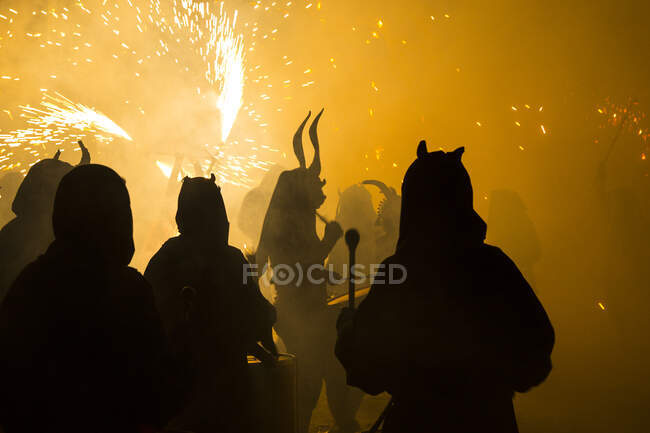 Correfoc (Running with Fire) festival, Maiorca, Espanha — Fotografia de Stock