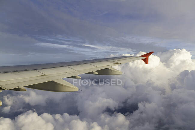 Airplane wing in flight, Istanbul, Turkey — Stock Photo
