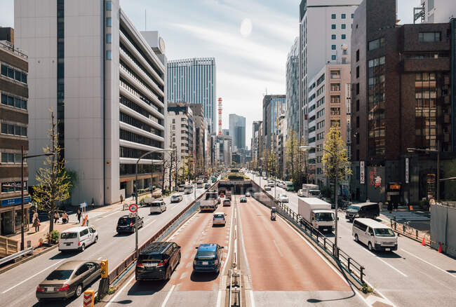 Зайнятий рух у місті Токіо (Японія). — стокове фото