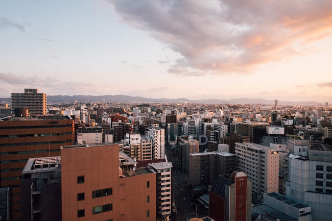 Високі будівлі в місті Осака, Гіфу, Японія. — стокове фото