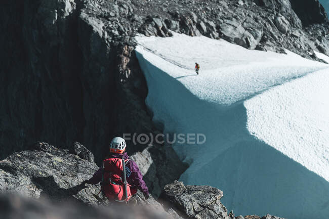 Bergsteiger auf der Tantalus Traverse, einer klassischen alpinen Querung in der Nähe von — Stockfoto