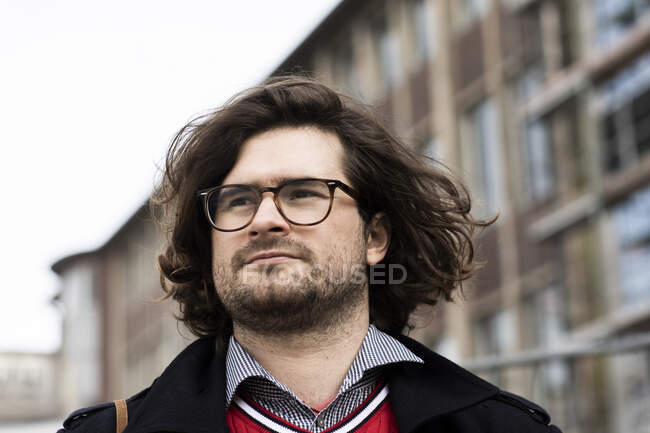 Portrait of young man wearing eyeglasses — Stock Photo