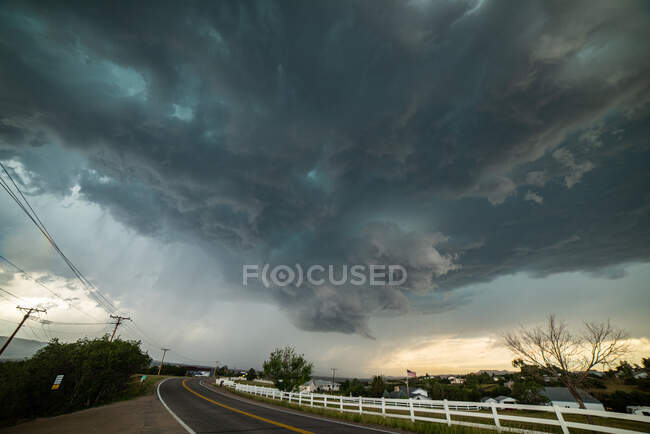 EUA, Colorado, Colorado Springs, nuvens de tempestade tornádica — Fotografia de Stock