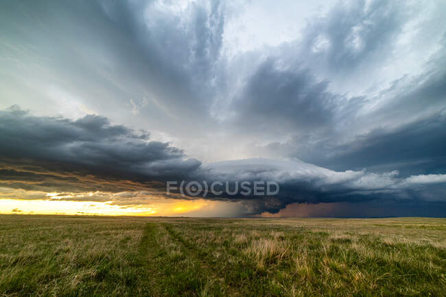 USA, Dakota del Sud, Supercell sulle pianure — Foto stock