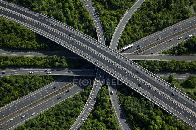Reino Unido, Sussex, Surrey, junção das auto-estradas M23 e M25 — Fotografia de Stock