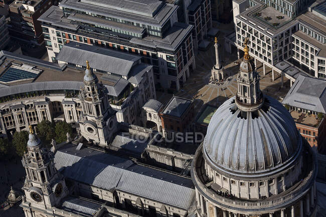 Regno Unito, Londra, Veduta aerea della Cattedrale di St. Paul e di Paternoster Square — Foto stock