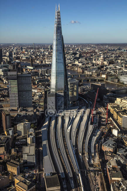 Reino Unido, Londres, Vista aérea del edificio Shard - foto de stock