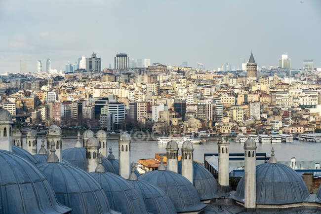 Turchia, Istanbul, Paesaggio urbano del lato europeo di Istanbul — Foto stock