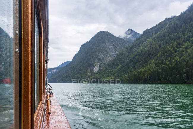 Germany, Bavaria, Historic electric ferry on Koenigsee — Stock Photo