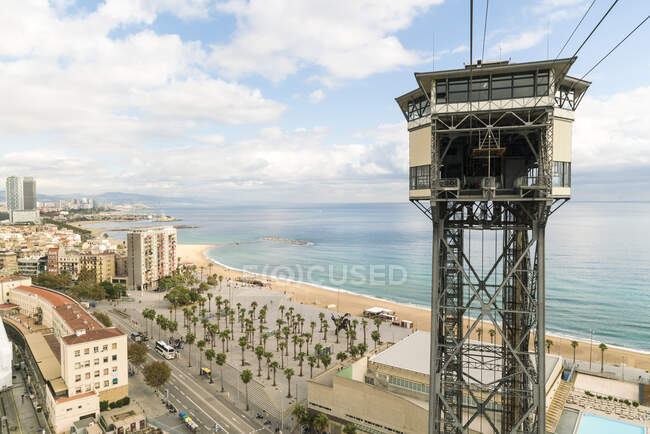 Іспанія, Барселона, кабельна вежа і узбережжя Барселони. — стокове фото