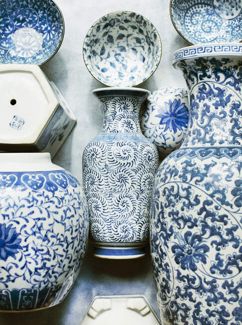Coleção de porcelana chinesa azul e branco — Fotografia de Stock