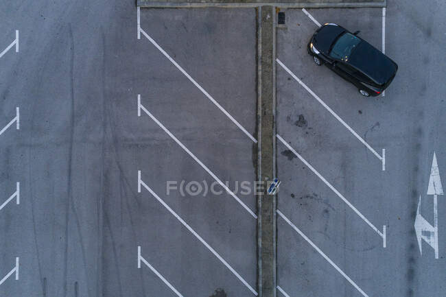 Portugal, Lisbon, Overhead view of single car on parking lot — Stock Photo