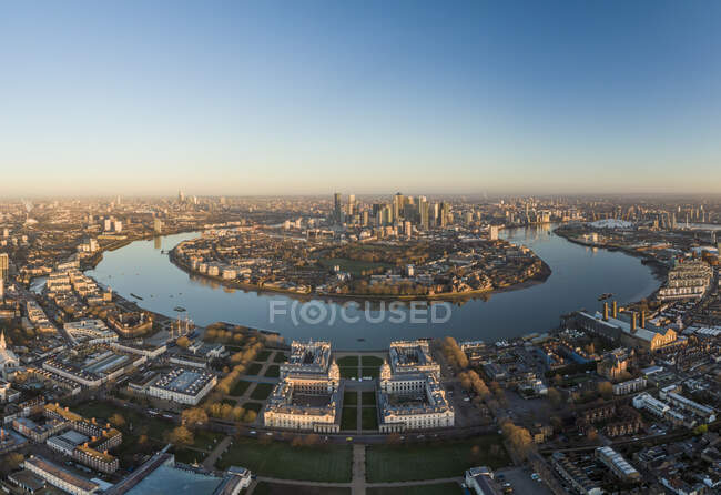 Reino Unido, Londres, Vista aérea de Greenwich al amanecer - foto de stock