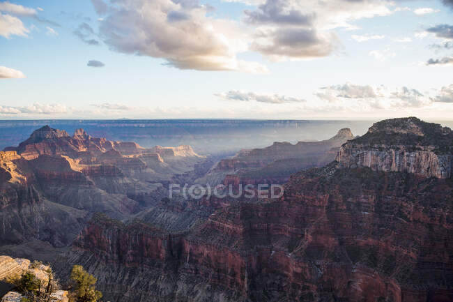 États-Unis, Arizona, Grand Canyon National Park North Rim au coucher du soleil — Photo de stock