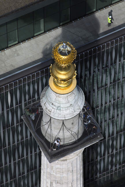 Royaume-Uni, Londres, Plateforme d'observation au Monument au Grand Incendie de Londres — Photo de stock