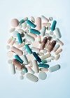 Different varieties of pills — Stock Photo