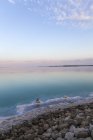 Paisaje escénico con el Mar Muerto en Israel . - foto de stock