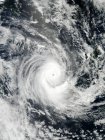 Satélite vista del ciclón tropical Erica sobre Nueva Caledonia . - foto de stock