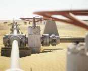 Gasbrunnenventile in Gaspipeline in Wüste der Vereinigten Arabischen Emirate. — Stockfoto