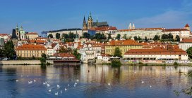 Prague castle and old town on Vltava river, Czech Republic. — Stock Photo