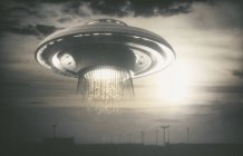 Alien-Raumschiff am bewölkten Himmel, digitale Illustration. — Stockfoto