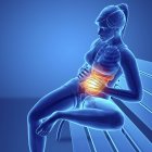 Sentado en el banco silueta femenina con dolor abdominal, ilustración digital . - foto de stock