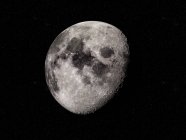 Digitale Darstellung des Mondes auf schwarzem Hintergrund. — Stockfoto