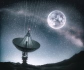 Antenne satellite et Lune, illustration. — Photo de stock