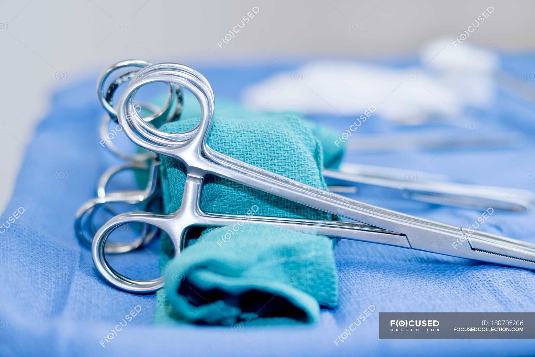 Surgical equipment on tray, close-up. — close up, operation - Stock ...