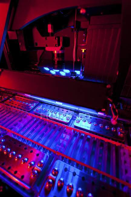 Máquina de sequenciamento de genoma — Fotografia de Stock