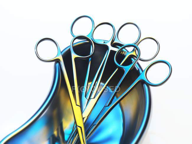Surgical instruments in a dish — Stock Photo