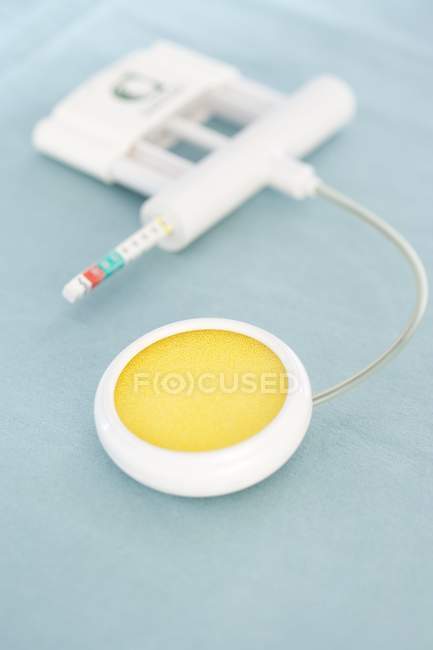 Close-up view of medical vacuum extraction ventouse device. — Stock Photo