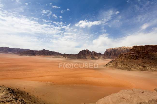 Vista panorámica del desierto de Wadi Rum, Jordania - foto de stock