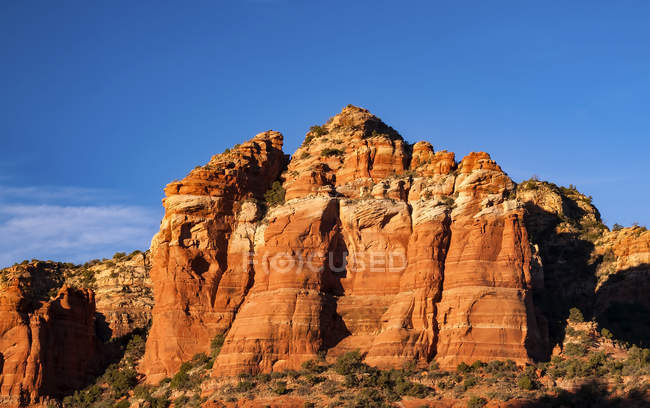 Vistas panorámicas de Cathedral Rock, Red Rock State Park, Sedona, Arizona, EE.UU. . - foto de stock