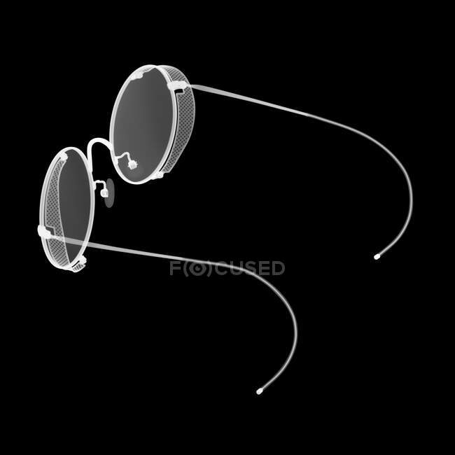 Сонцезахисні окуляри, рентген, радіологічне сканування — стокове фото