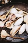 Roasted young garlic bulbs — Stock Photo