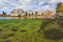 Autunno a Lake Limides — Foto stock