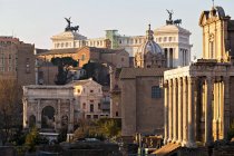 Руїни римського форуму — стокове фото