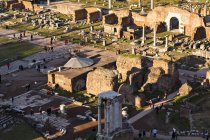 Ruinas del Foro de Trajano - foto de stock