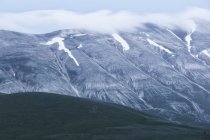 Montañas rocosas con glaciares - foto de stock