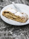 Apple pie with sugar coating — Stock Photo