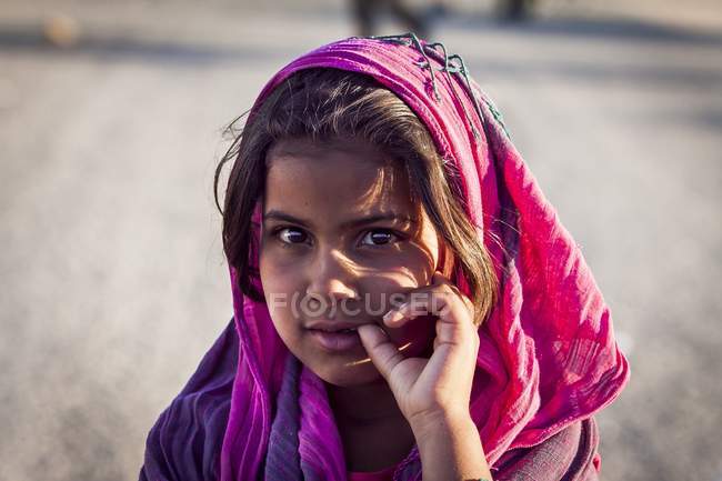 Young Saharawi girl in traditional apparel — Stock Photo