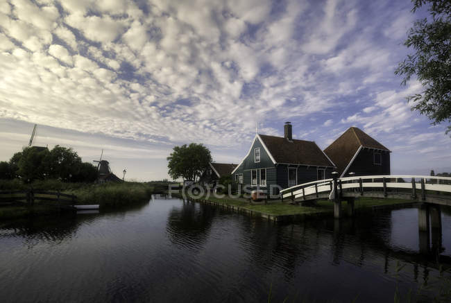 Veduta del pittoresco quartiere Zaanse Schans di Zaandam, vicino a Zaandijk nei Paesi Bassi . — Foto stock