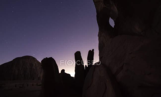 Crepúsculo en Monument Valley - foto de stock